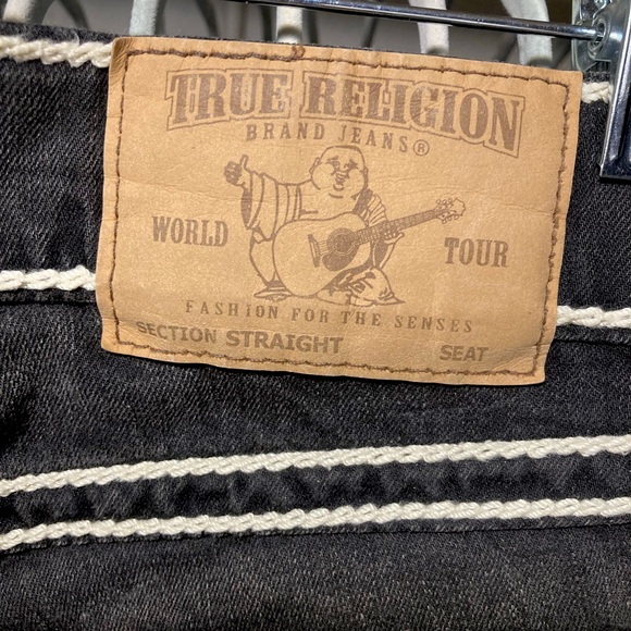 SOLD! Straight w/Flap Ropestitch in “DARK DESIRE” wash True Religion size 30x34 - Picture 3 of 13